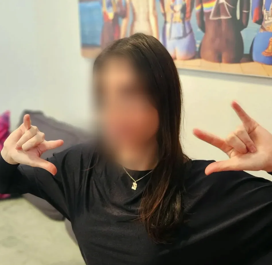 Hanna, 27