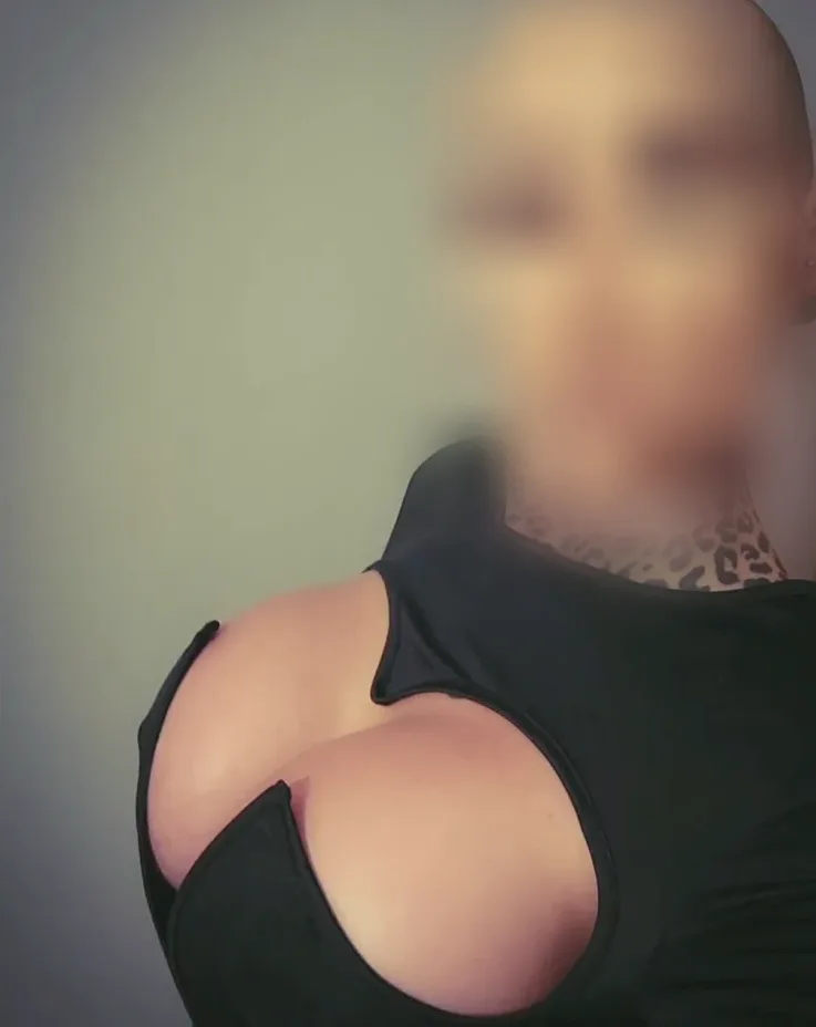 Marie, 35