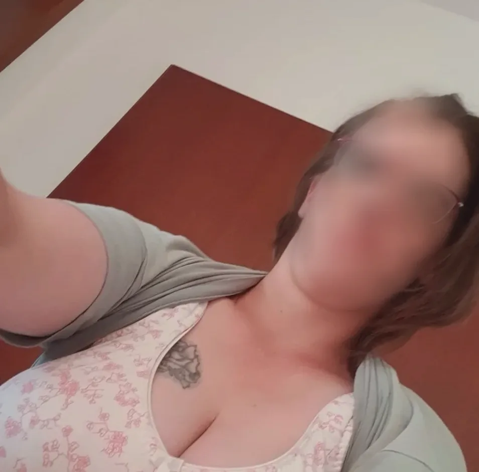Marie, 35
