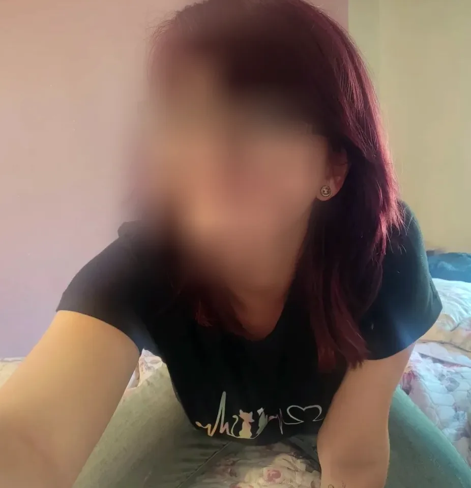 Özlem, 21